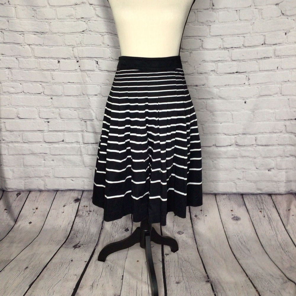 Talbots Black and White Striped Pleated Full Skirt 8